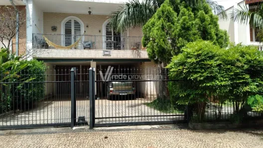 Sobrado com 3 Quartos à venda, 366m² no Parque São Quirino, Campinas