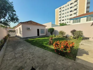 Casa com 3 Quartos à venda, 174m² no Vila Valqueire, Rio de Janeiro
