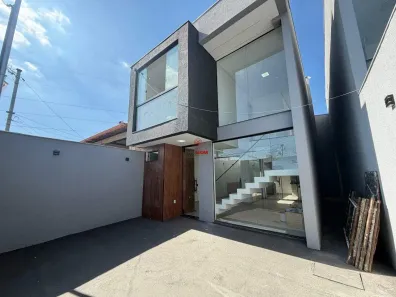 Casa com 3 Quartos à venda, 100m² no São Pedro, Ibirité
