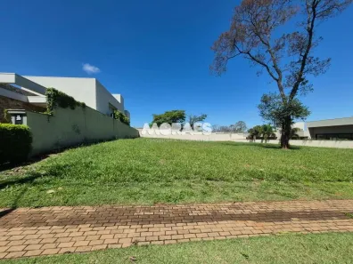 Lote/Terreno à venda, 678m² no Jardim Shangri-Lá, Bauru