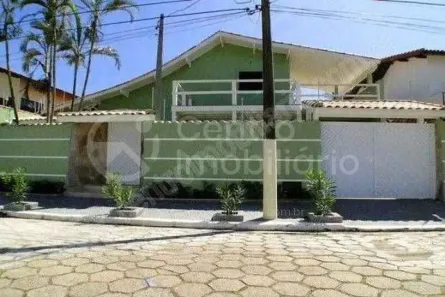 Casa com 5 Quartos à venda, 343m² no , Peruíbe