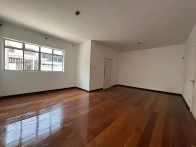 Casa com 4 Quartos para alugar, 343m² no Bairu, Juiz de Fora