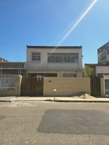 Casa com 8 Quartos à venda, 265m² no Getúlio Vargas, Aracaju