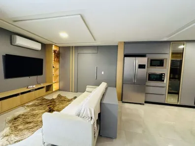 Casa com 3 Quartos à venda, 207m² no Canadá, Cascavel