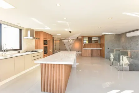 Apartamento com 3 Quartos à venda, 154m² no Campo Comprido, Curitiba