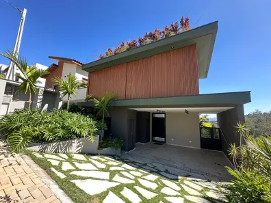 Sobrado com 3 Quartos à venda, 270m² no Cézar de Souza, Mogi das Cruzes