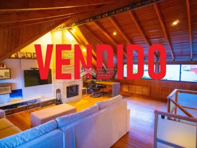 Sobrado com 3 Quartos à venda, 182m² no Jardim das Américas, Curitiba