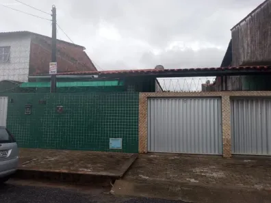 Casa com 3 Quartos à venda, 396m² no Dom Lustosa, Fortaleza