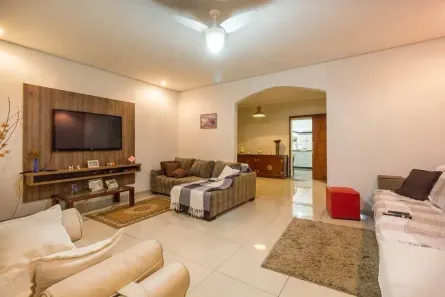 Casa com 3 Quartos à venda, 376m² no Fonte Grande, Contagem