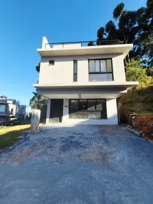 Casa de Condomínio com 3 Quartos à venda, 167m² no Santa Cândida, Curitiba