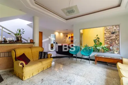 Sobrado com 5 Quartos à venda, 407m² no Santa Genoveva, Goiânia