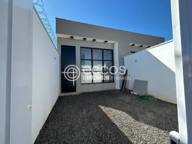 Casa com 2 Quartos à venda, 75m² no Aclimação, Uberlândia