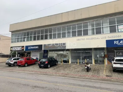 Sala Comercial para alugar, 290m² no Centro, Palhoça