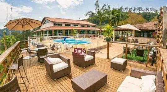 Fazenda/Sítio com 6 Quartos à venda, 931m² no Angola, Santa Branca