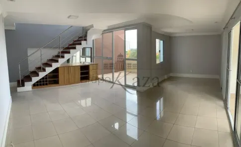 Apartamento com 3 Quartos para alugar, 135m² no Parque Industrial, São José dos Campos