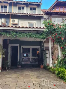 Casa com 2 Quartos à venda, 132m² no Hípica, Porto Alegre