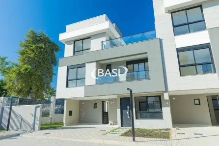 Casa de Condomínio com 3 Quartos à venda, 160m² no Santa Felicidade, Curitiba
