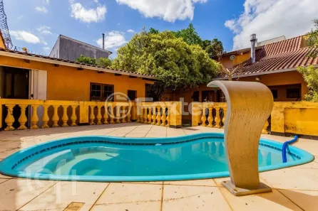 Casa com 2 Quartos à venda, 195m² no Jardim Botânico, Porto Alegre