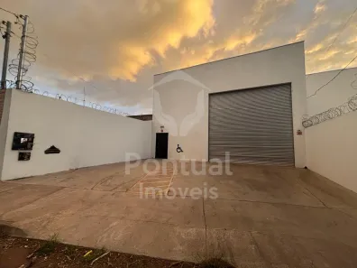 Galpão/Depósito/Armazém para alugar, 200m² no Santa Rosa, Uberlândia