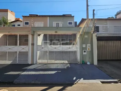 Sobrado com 3 Quartos à venda, 168m² no Jardim Alvorada, São Carlos