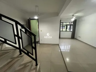 Sobrado com 3 Quartos à venda, 80m² no Vila São Jorge, São Vicente