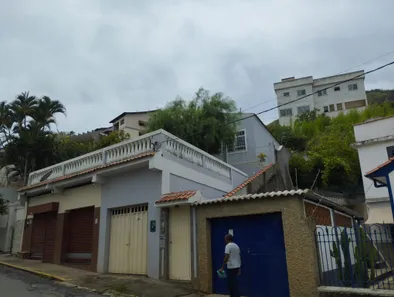 Casa com 4 Quartos à venda, 400m² no Nossa Senhora da Gloria, Valença