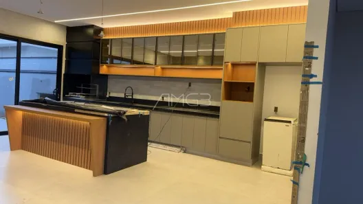 Casa de Condomínio com 3 Quartos à venda, 300m² no Roncáglia, Valinhos