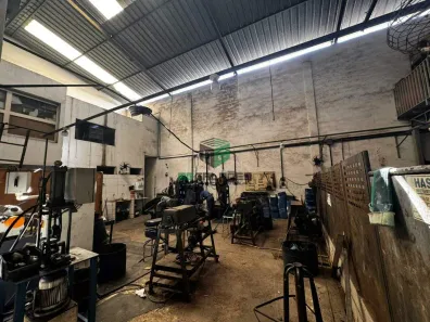 Galpão/Depósito/Armazém à venda, 360m² no Arvoredo, Contagem