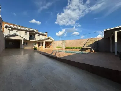 Casa com 3 Quartos à venda, 252m² no Três Fronteiras, Foz do Iguaçu