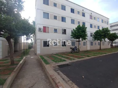 Apartamento com 2 Quartos para alugar, 45m² no Shopping Park, Uberlândia
