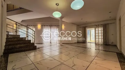 Casa com 4 Quartos à venda, 341m² no Morada da Colina, Uberlândia