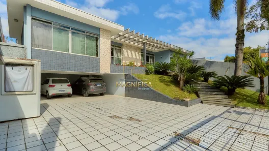 Casa com 4 Quartos à venda, 398m² no Novo Mundo, Curitiba