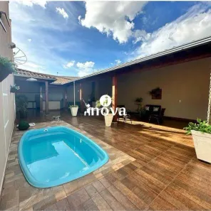Casa com 3 Quartos à venda, 276m² no Jardim Elza Amuí I, Uberaba