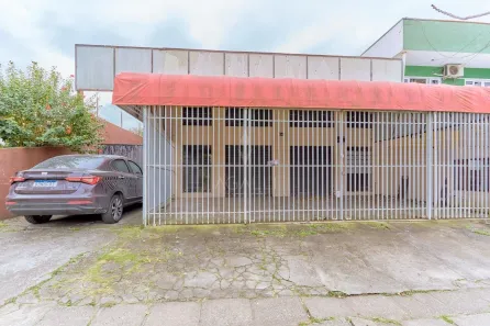 Ponto Comercial com 3 Quartos à venda, 260m² no Hauer, Curitiba