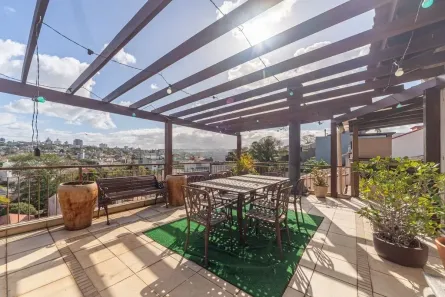 Casa com 5 Quartos à venda, 500m² no Chácara das Pedras, Porto Alegre