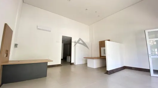 Sala Comercial para alugar, 154m² no Vila Itapura, Campinas