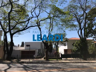 Casa com 5 Quartos para venda ou aluguel, 489m² no Jardim Everest, São Paulo