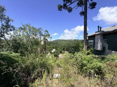 Lote/Terreno à venda, 450m² no Dutra, Gramado