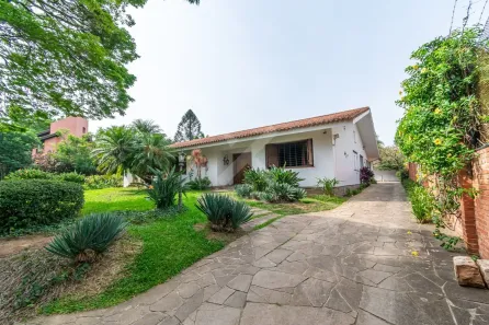 Imóvel Comercial para alugar, 400m² no Três Figueiras, Porto Alegre