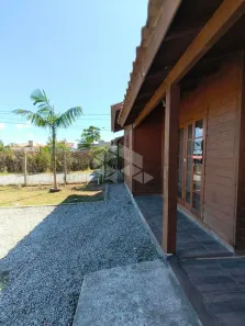 Casa com 2 Quartos para alugar, 40m² no Barra do Aririú, Palhoça