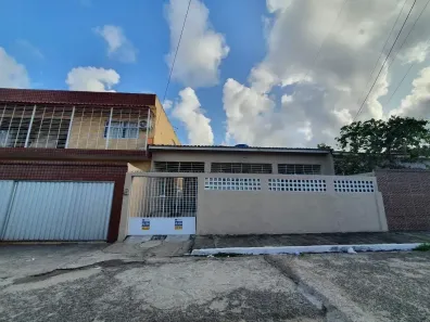 Casa com 3 Quartos à venda, 250m² no Jardim Atlântico, Olinda
