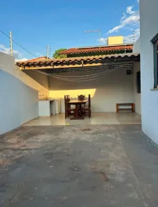 Casa com 3 Quartos à venda, 118m² no Plano Diretor Sul, Palmas