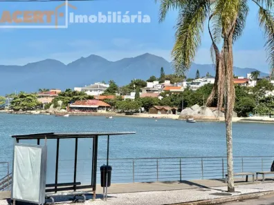 Apartamento com 2 Quartos à venda, 44m² no Coqueiros, Florianópolis