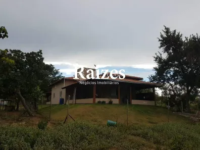 Fazenda/Sítio com 3 Quartos à venda, 200m² no Área Rural de Uberlândia, Uberlândia