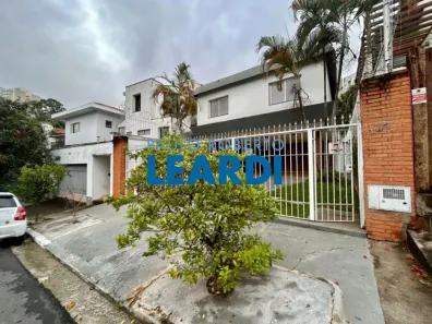 Casa com 3 Quartos para venda ou aluguel, 333m² no Vila Romana, São Paulo