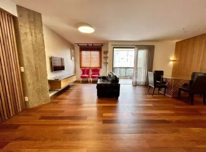 Apartamento com 3 Quartos à venda, 134m² no Centro, Florianópolis