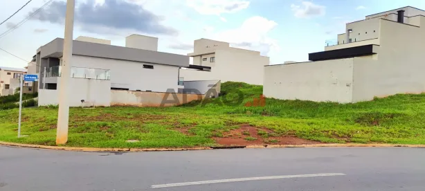 Lote/Terreno à venda, 531m² no Jardins Capri, Senador Canedo