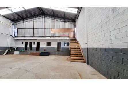 Galpão/Depósito/Armazém para alugar, 630m² no Vila Francisco Matarazzo, Santo André