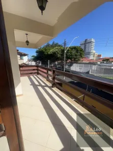 Casa com 3 Quartos à venda, 260m² no Riviera Fluminense, Macaé
