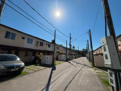Casa de Condomínio com 2 Quartos à venda, 60m² no Guaratiba, Rio de Janeiro